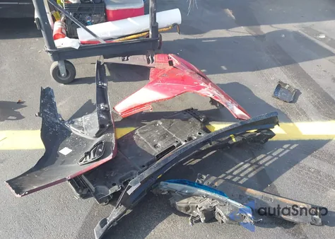 2019 Toyota Corolla Le z USA, uszkodzony, nr VIN 2T1BURHE1KC162813